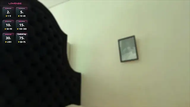 Snapshot of julya_flowerss chatting on 30, 1, 2025 julya flowerss online show from 30, 1, 2025