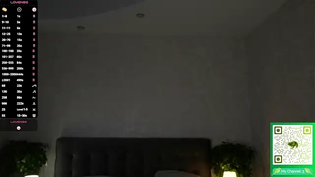 Snapshot of AislyEmbury chatting on 14, 11, 2025 AislyEmbury online show from 14, 11, 2025