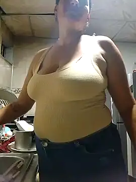 Snapshot of lupita_2023 chatting on 22, 1, 2025 lupita 2023 online show from 22, 1, 2025