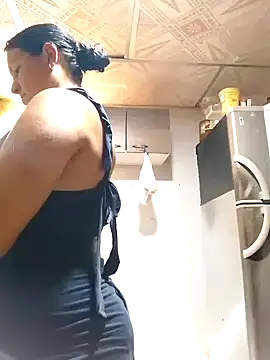 Snapshot of lupita_2023 chatting on 10, 9, 2025 lupita 2023 online show from 10, 9, 2025