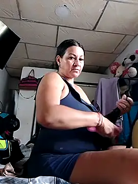 Snapshot of lupita_2023 chatting on 1, 11, 2025 lupita 2023 online show from 1, 11, 2025