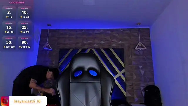 Snapshot of Ian_Castillo_ chatting on 20, 4, 2026 Ian Castillo online show from 20, 4, 2026