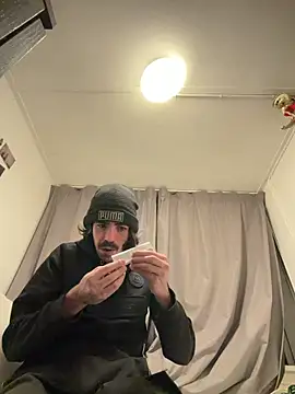 wolfwhite95 online show from 7, 11, 2025