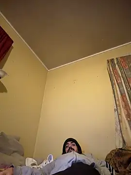 wolfwhite95 online show from 8, 2, 2026