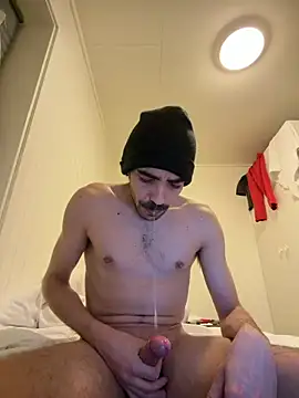 wolfwhite95 online show from 5, 3, 2026