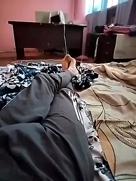 Snapshot of indian___fucker chatting on 24, 9, 2025 indian fucker online show from 24, 9, 2025