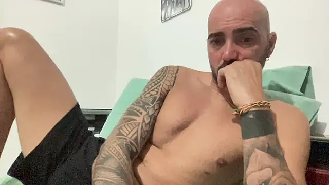 alessandromori91 online show from 8, 9, 2025