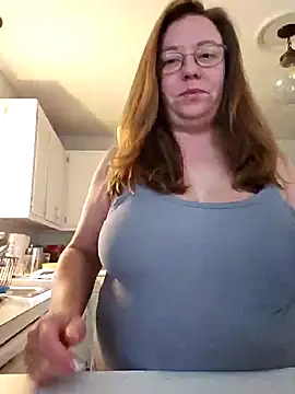 Snapshot of MsShelby40 chatting on 4, 2, 2025 MsShelby40 online show from 4, 2, 2025