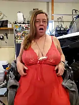 Snapshot of MsShelby40 chatting on 12, 2, 2025 MsShelby40 online show from 12, 2, 2025