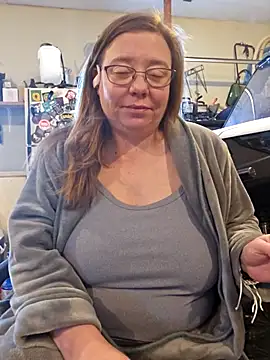 Snapshot of MsShelby40 chatting on 20, 2, 2025 MsShelby40 online show from 20, 2, 2025