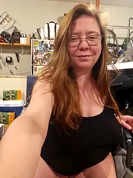 Snapshot of MsShelby40 chatting on 14, 12, 2025 MsShelby40 online show from 14, 12, 2025