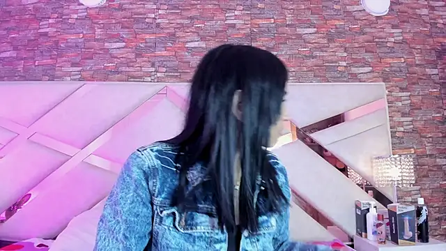 sophie pariss online show from 5, 11, 2025