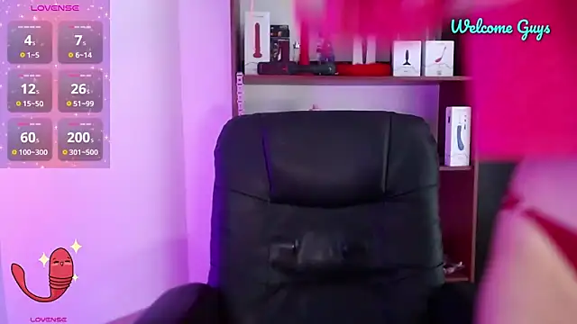 Snapshot of Celeste_Ford_18 chatting on 14, 9, 2025 Celeste Ford 18 online show from 14, 9, 2025