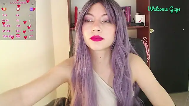 Snapshot of Celeste_Ford_18 chatting on 19, 10, 2025 Celeste Ford 18 online show from 19, 10, 2025