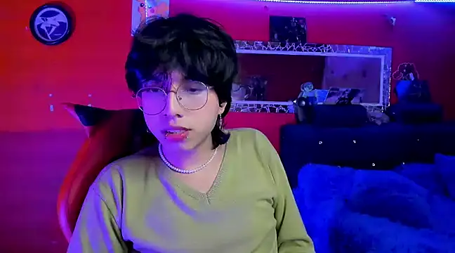 Snapshot of AnggelONfiree chatting on 20, 12, 2024 AnggelONfiree online show from 20, 12, 2024