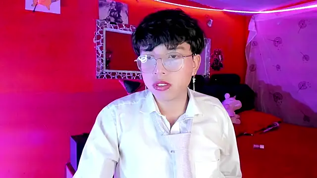 Snapshot of AnggelONfiree chatting on 3, 10, 2025 AnggelONfiree online show from 3, 10, 2025