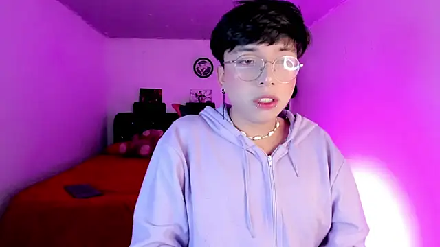 AnggelONfiree online show from 9, 11, 2025