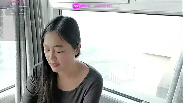 luoxuwen online show from 18, 12, 2025