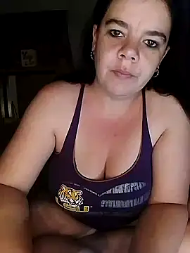 Hornyparratjie online show from 14, 3, 2025