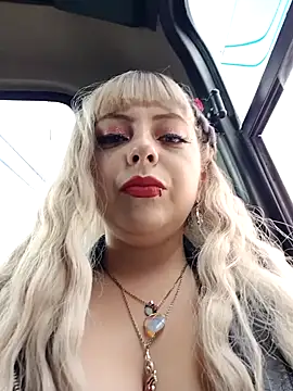 madelaine- online show from 24, 12, 2024