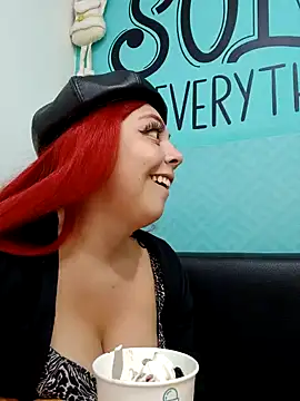 madelaine- online show from 30, 12, 2024