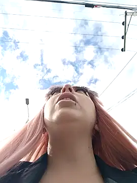 madelaine- online show from 6, 1, 2025