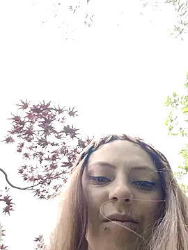 madelaine- online show from 7, 3, 2025