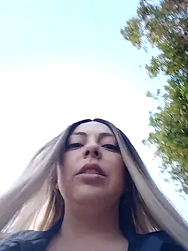 madelaine- online show from 9, 9, 2025