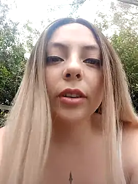 madelaine- online show from 9, 10, 2025