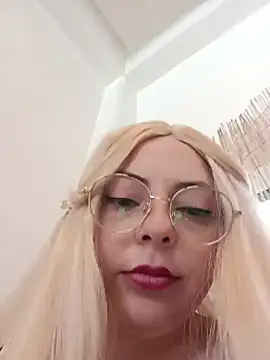 madelaine- online show from 11, 3, 2026