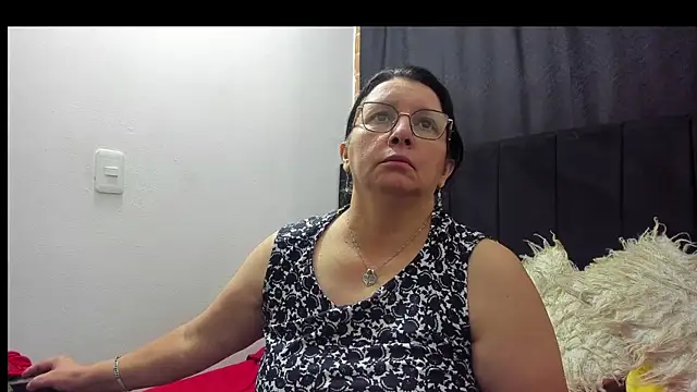 Evaaross 2345 online show from 15, 1, 2026