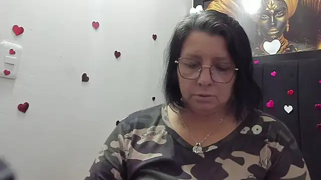 Evaaross 2345 online show from 6, 5, 2026
