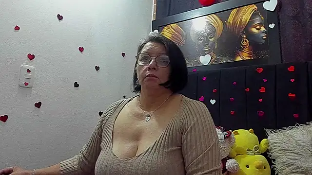 Evaaross 2345 online show from 2, 8, 2026