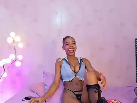 littleebonymommy online show from 2, 5, 2026