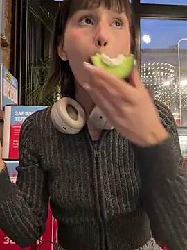 bigbabykiki online show from 14, 1, 2025