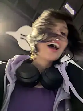 bigbabykiki online show from 13, 2, 2025