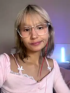 bigbabykiki online show from 10, 9, 2025