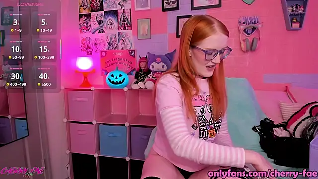 Snapshot of CherryFae chatting on 18, 10, 2025 CherryFae online show from 18, 10, 2025