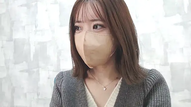 LOVE MOMO LOVE online show from 14, 1, 2025