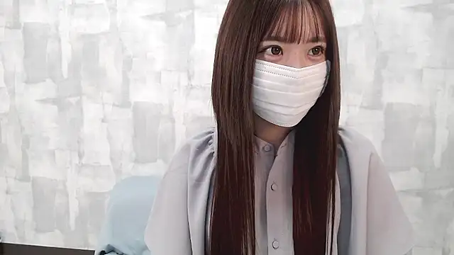 LOVE MOMO LOVE online show from 23, 9, 2025