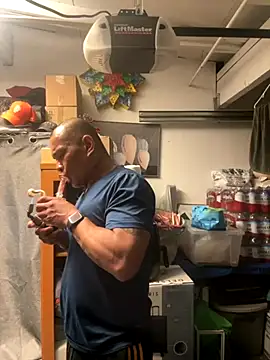 Snapshot of EatMyCake831 chatting on 28, 9, 2025 EatMyCake831 online show from 28, 9, 2025