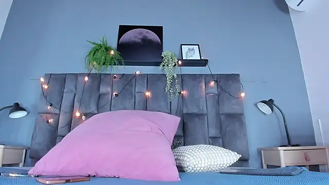 DulceAurora   online show from 3, 7, 2026