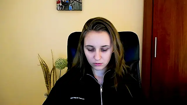 Snapshot of _Nicole_new chatting on 6, 1, 2025  Nicole new online show from 6, 1, 2025