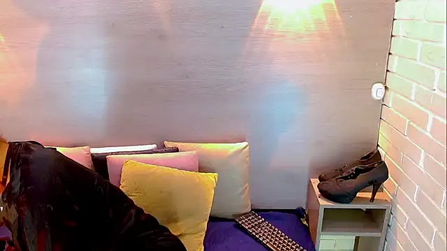 Isalombardi online show from 10, 1, 2026