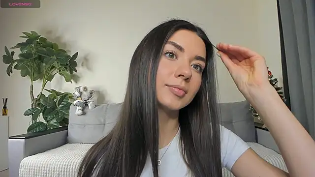 NicoleLuv online show from 6, 1, 2025