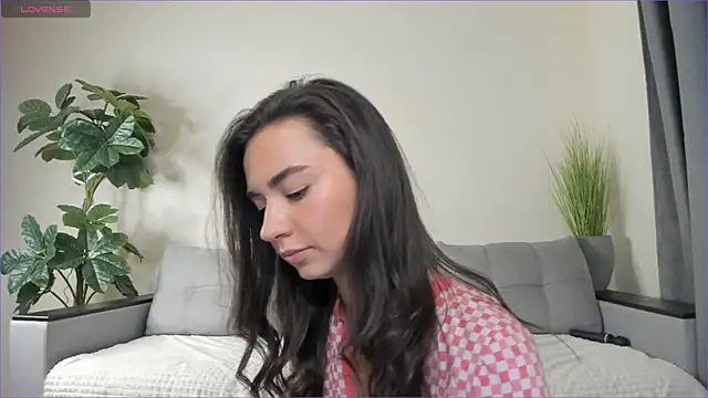 NicoleLuv online show from 5, 2, 2025