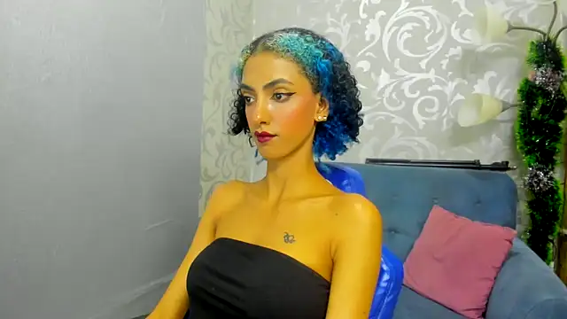 Queen Cuarxxo online show from 11, 1, 2025