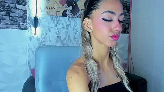 Queen Cuarxxo online show from 19, 7, 2026
