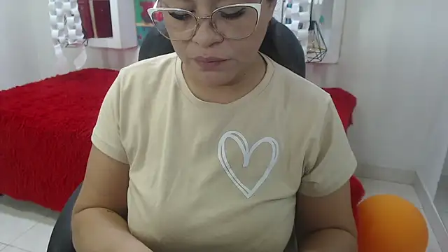 sexy lady 0 online show from 24, 10, 2025