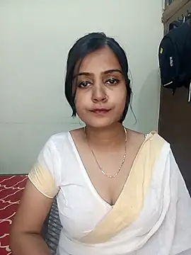 Snapshot of Miss-Riyasingh chatting on 19, 4, 2026 Miss-Riyasingh online show from 19, 4, 2026